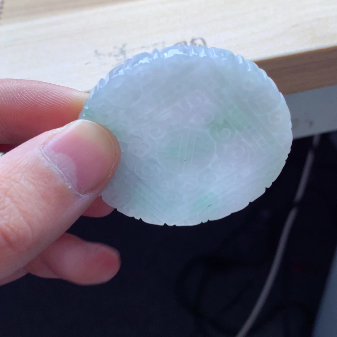 翡翠颈饰未镶嵌吊坠