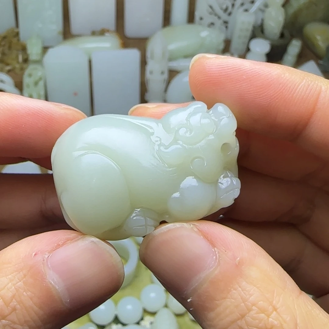 和田玉未镶嵌挂件