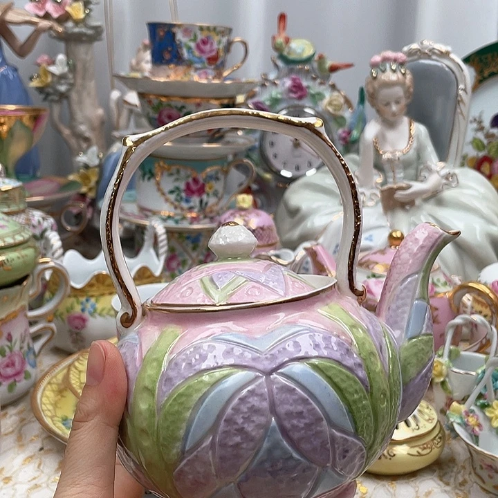 杯碟陶瓷摆件陶瓷