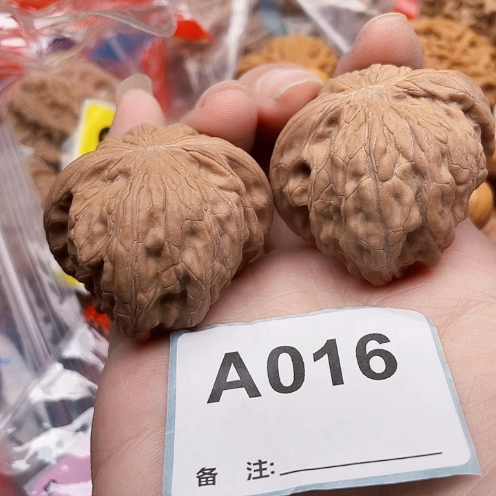 吊坠文玩核桃核桃