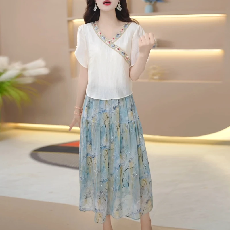 今年流行爆款气质连衣裙女夏2025新款假两件天丝独特漂亮绝美裙子