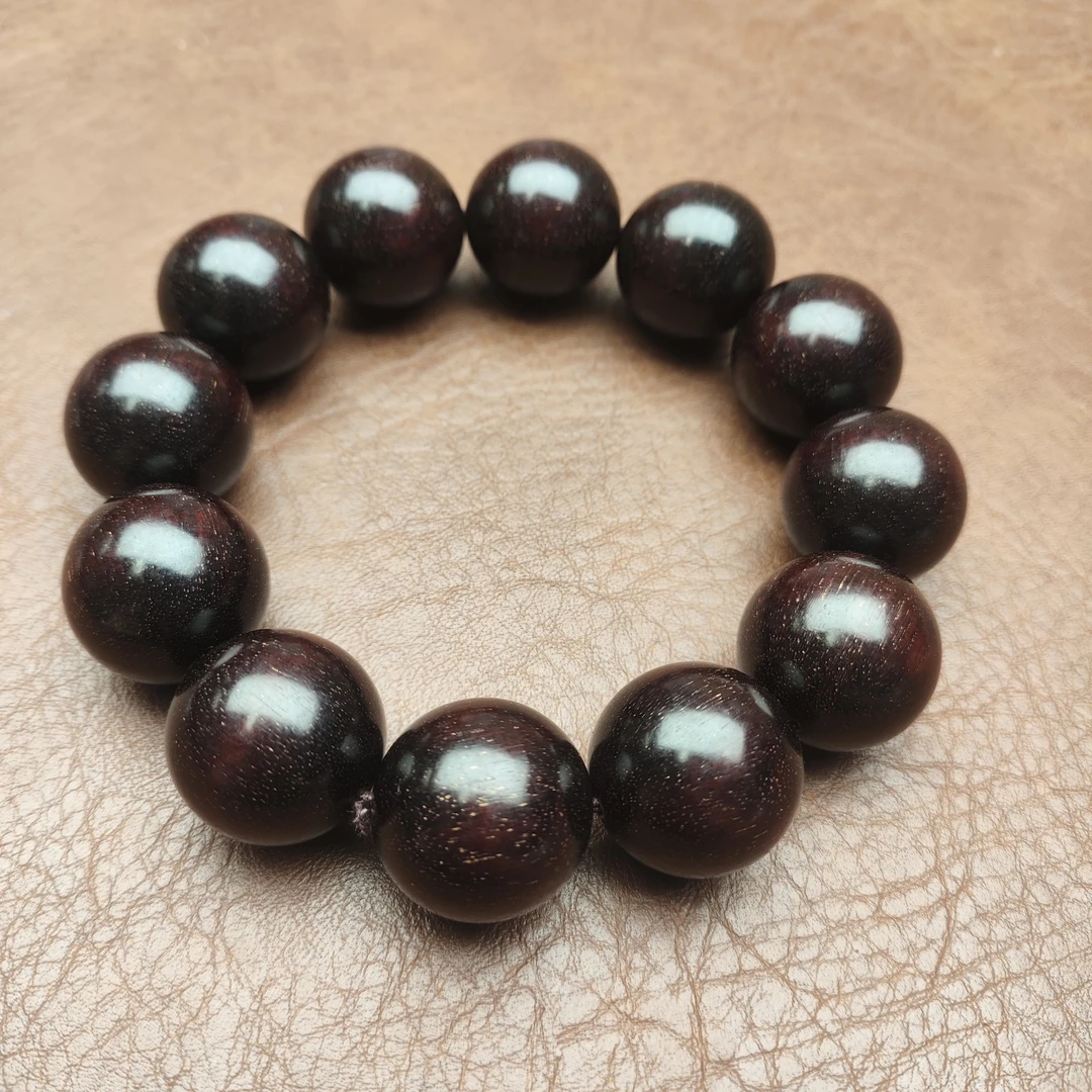 Y F110 008  精品手串   小叶紫檀(无礼盒)