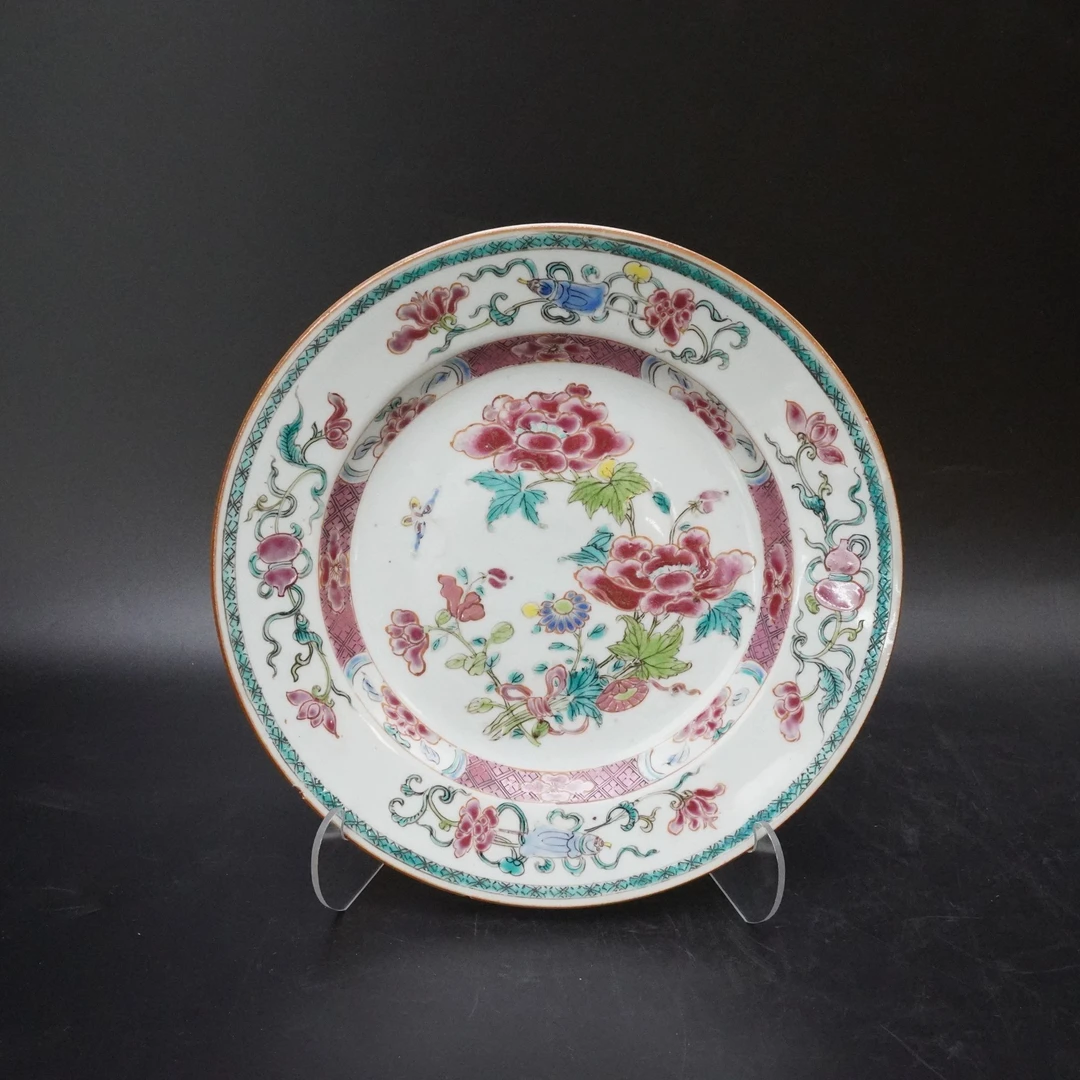 Lot.25070739清雍正粉彩花卉纹赏盘 直径：约22.6cm