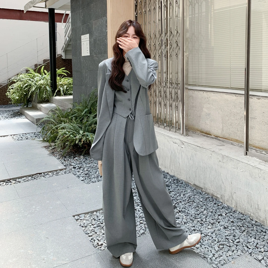 韩系御姐范气质百搭套装女秋季新款时尚显瘦T恤马甲裤子三件套