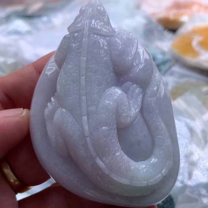 翡翠未镶嵌颈饰保真天然a货翡翠