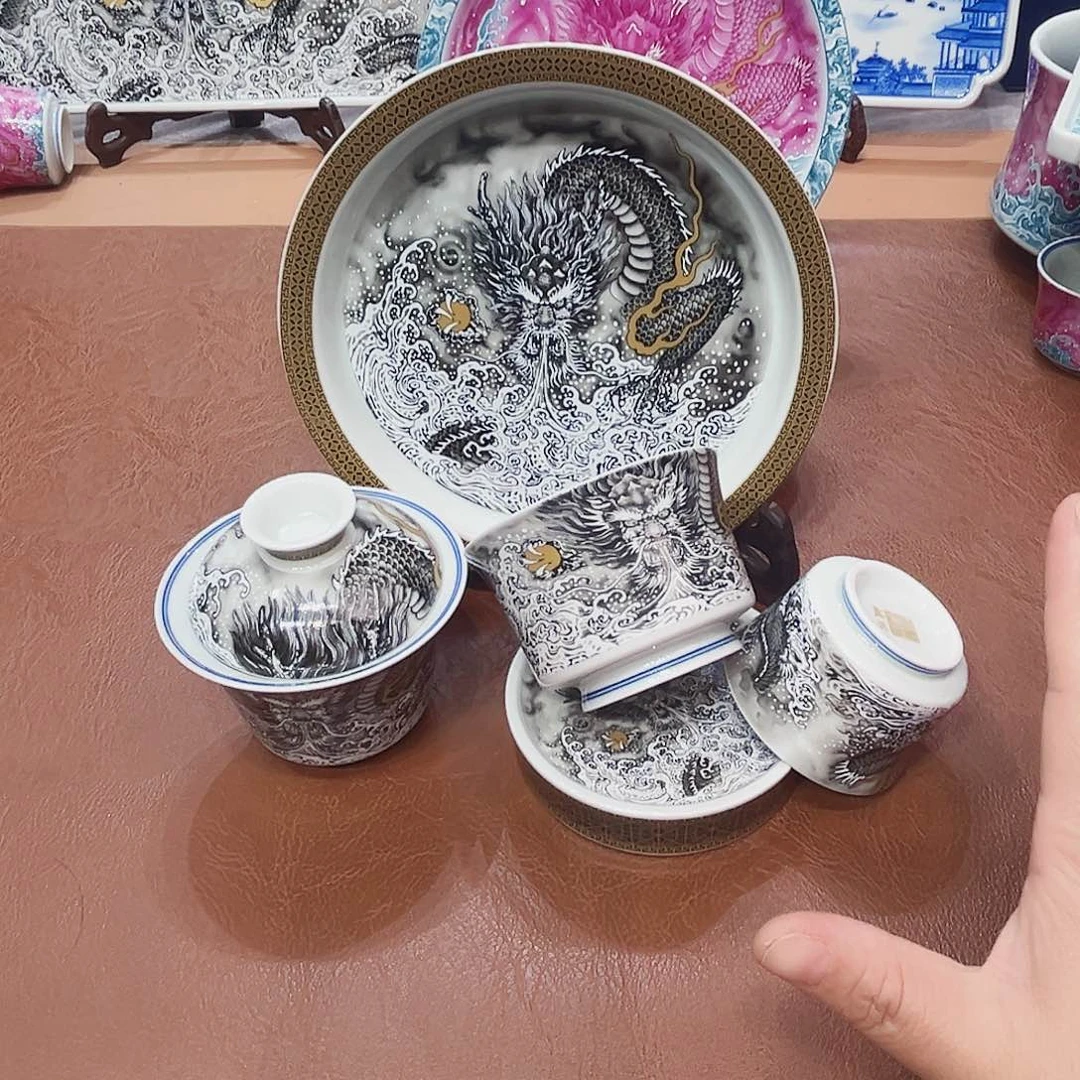 摆件景德镇市位于河北省西北部偏
