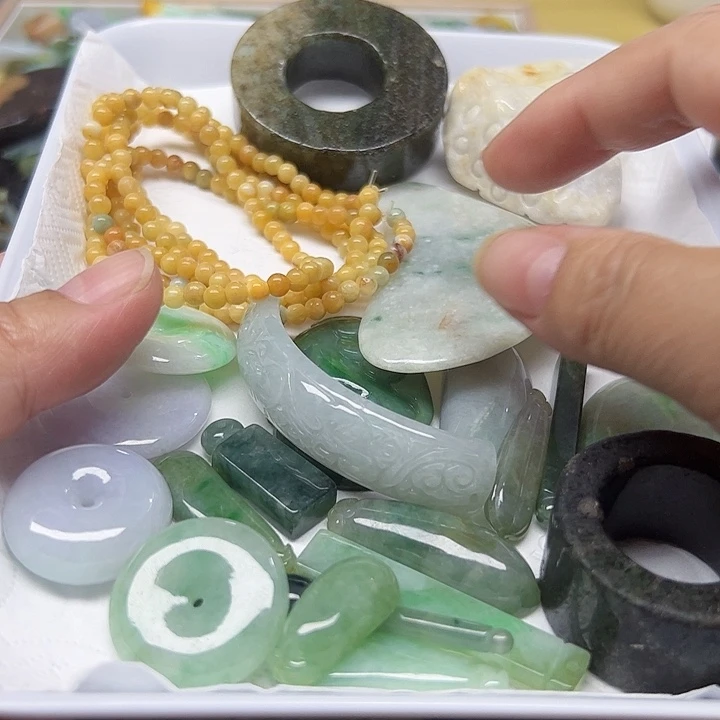 风***钟翡翠未镶嵌颈饰天然翡翠80