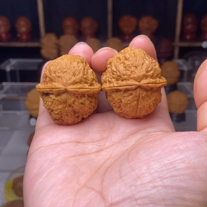 吊坠文玩核桃23金麒麟