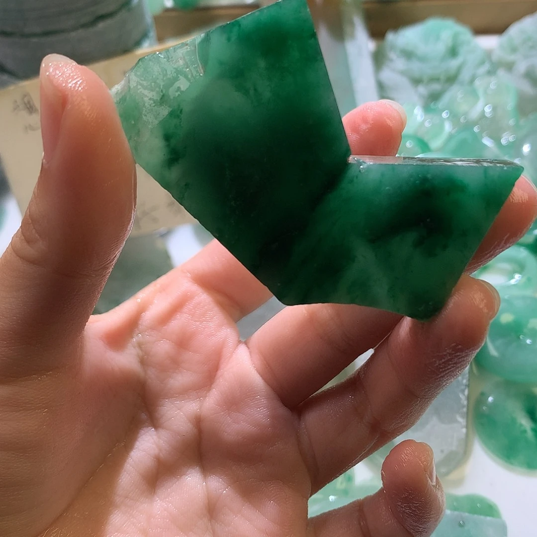 石英质玉未镶嵌珠宝半成品
