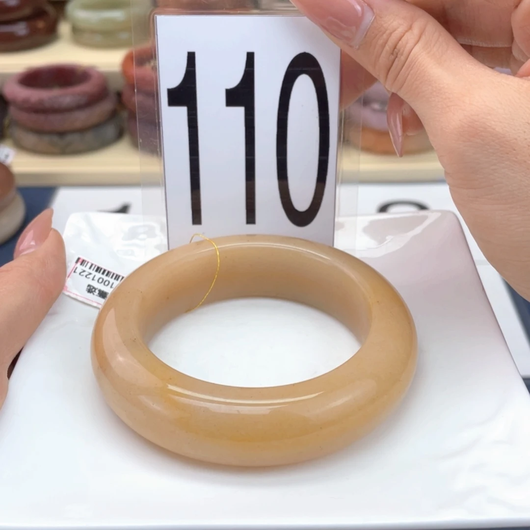 【闪购商品】石英质玉手镯未镶嵌