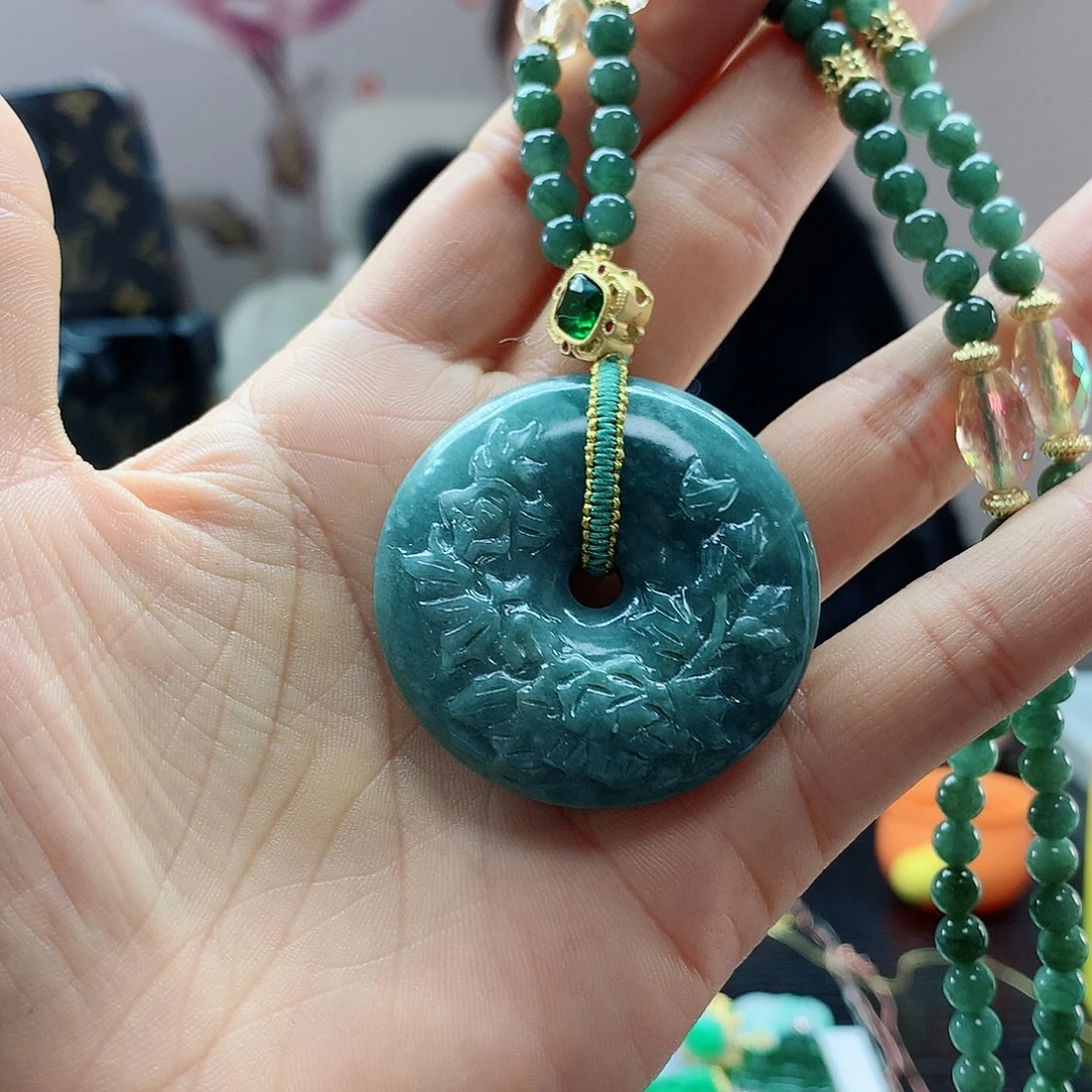 【闪购商品】翡翠吊坠(赠链)未镶嵌