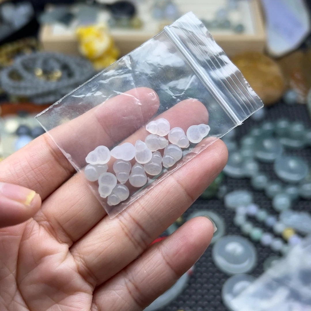 颈饰未镶嵌翡翠葫芦