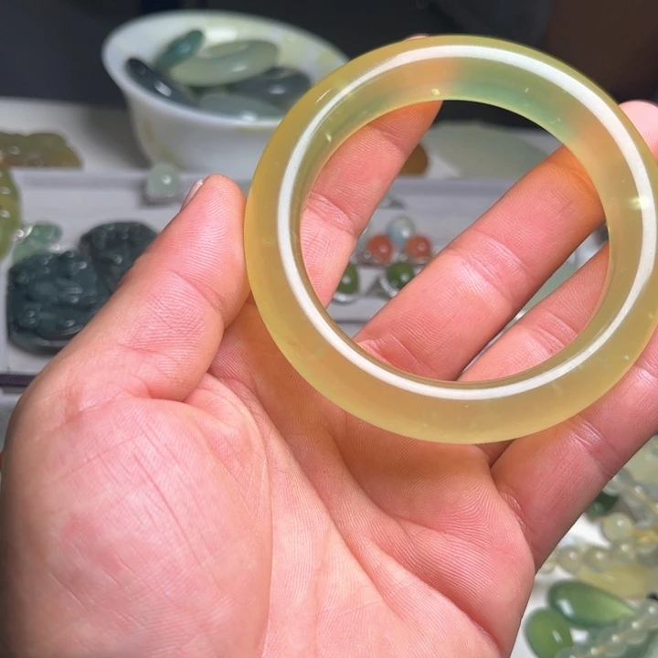 灰***子蛇纹石玉未镶嵌手镯