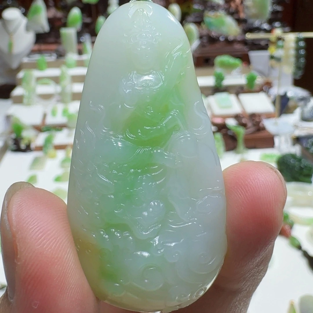 未镶嵌和田玉（翠青玉）挂件和田玉翠青三色文殊菩萨