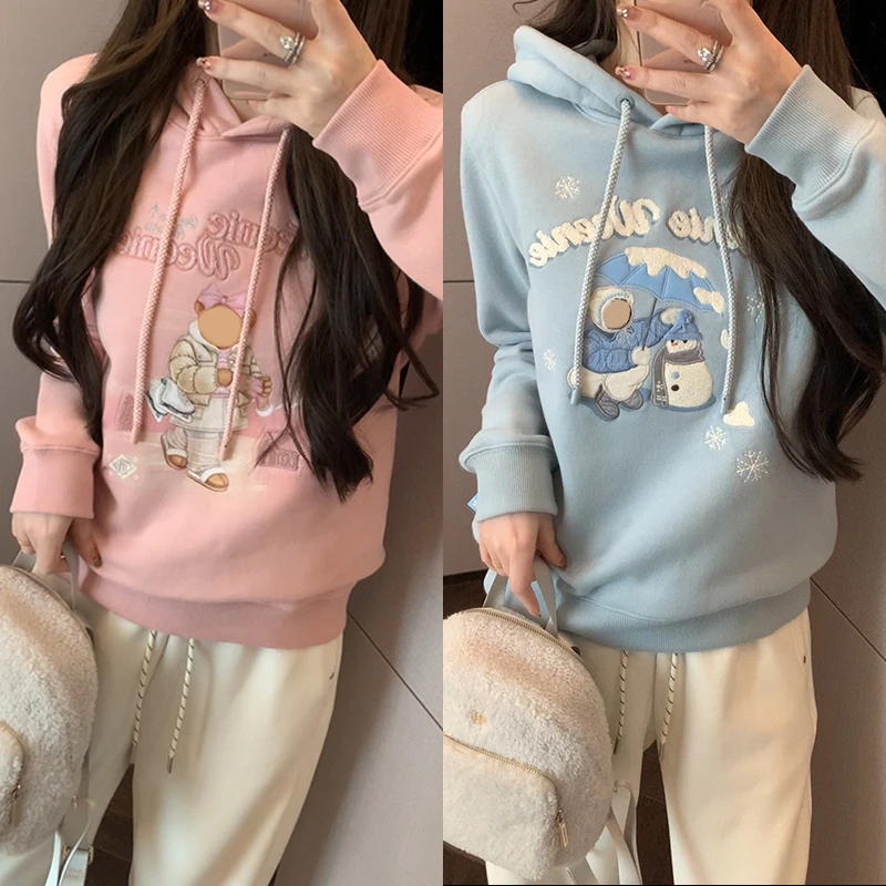 【mimius】七七 连帽宽松卡通刺绣萌趣学院加绒卫衣 F11258