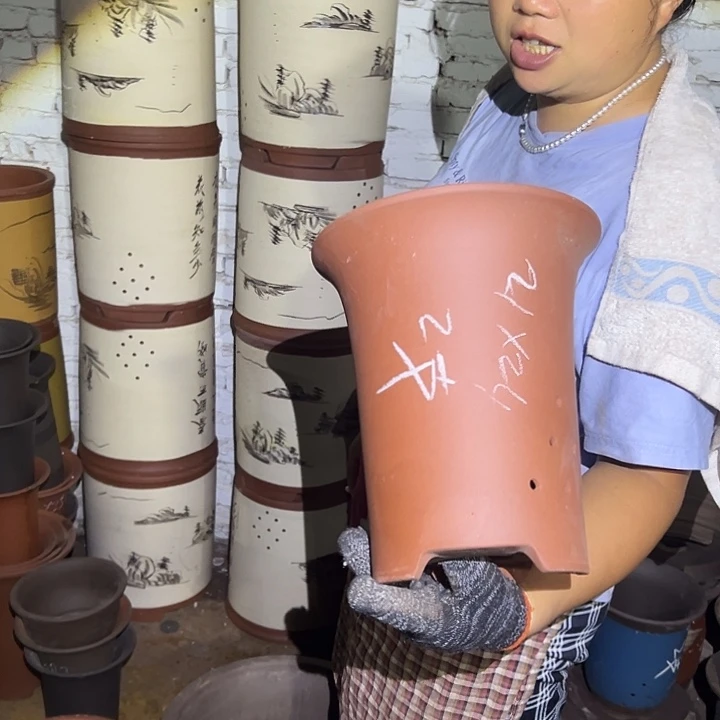 紫砂花盆紫砂花盆两只