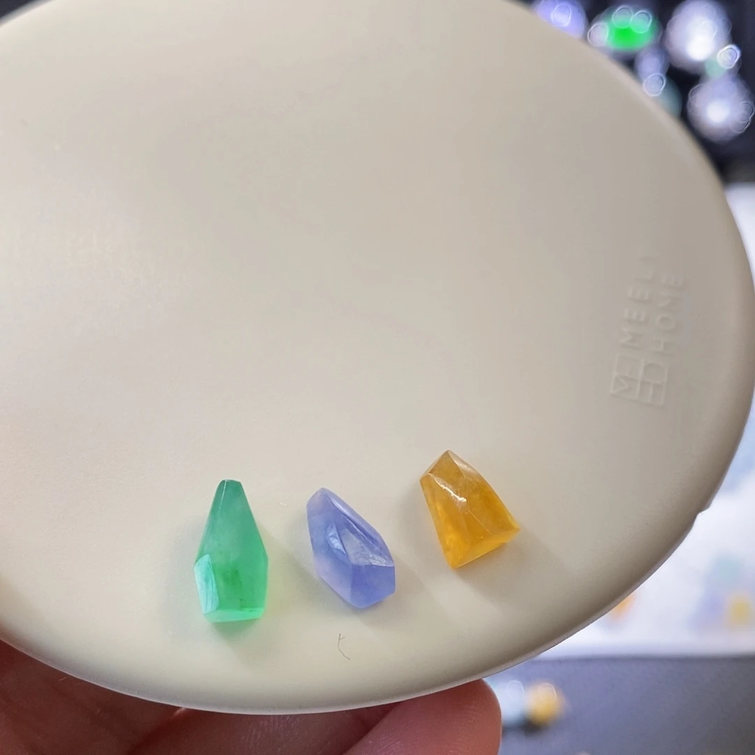 翡翠把件未镶嵌一手随行