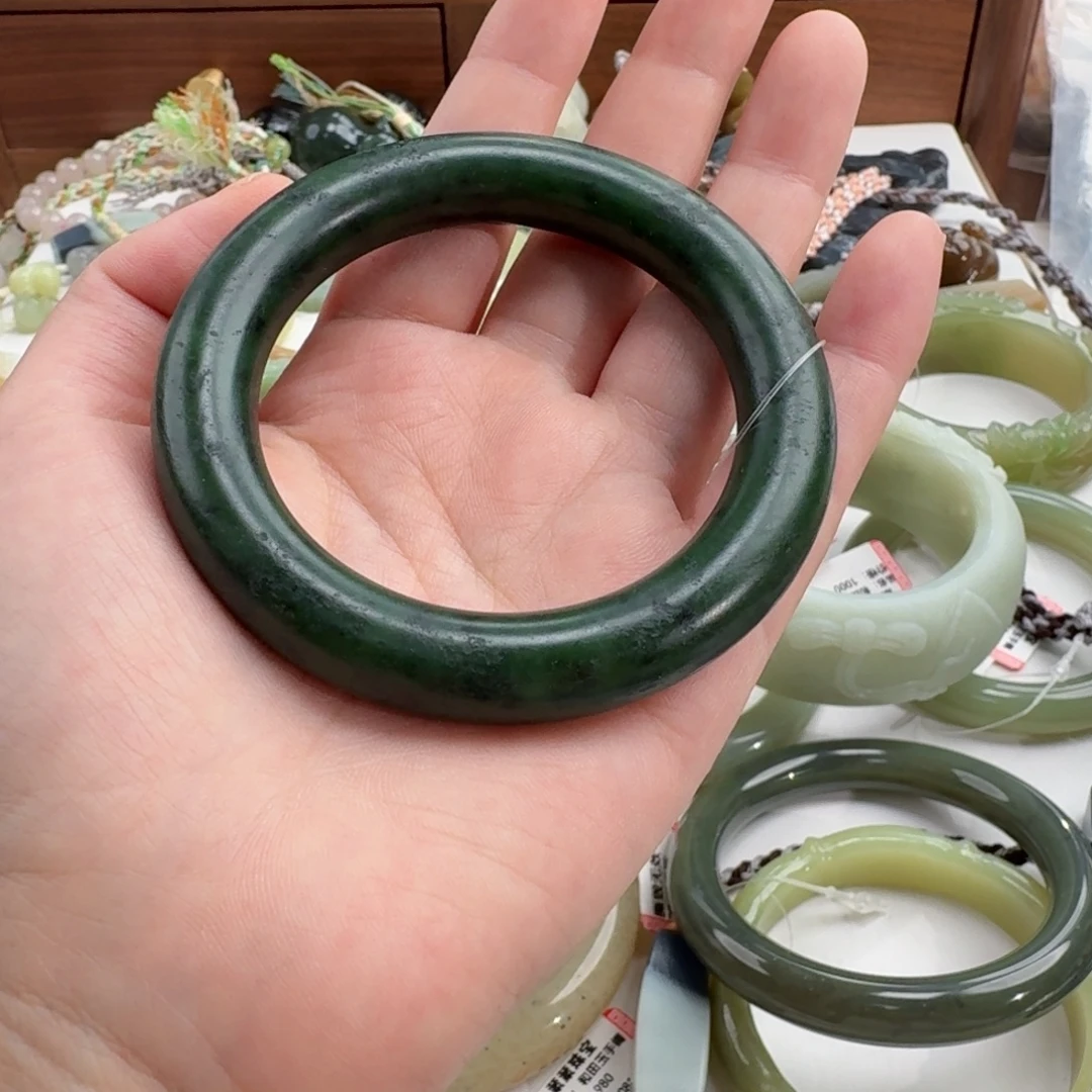 y***4颈饰未镶嵌和田玉56