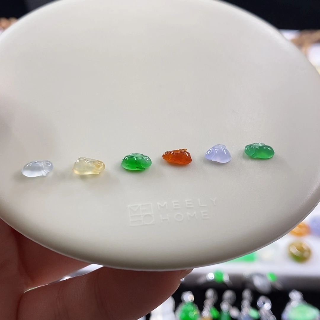 散珠翡翠多宝小兔子