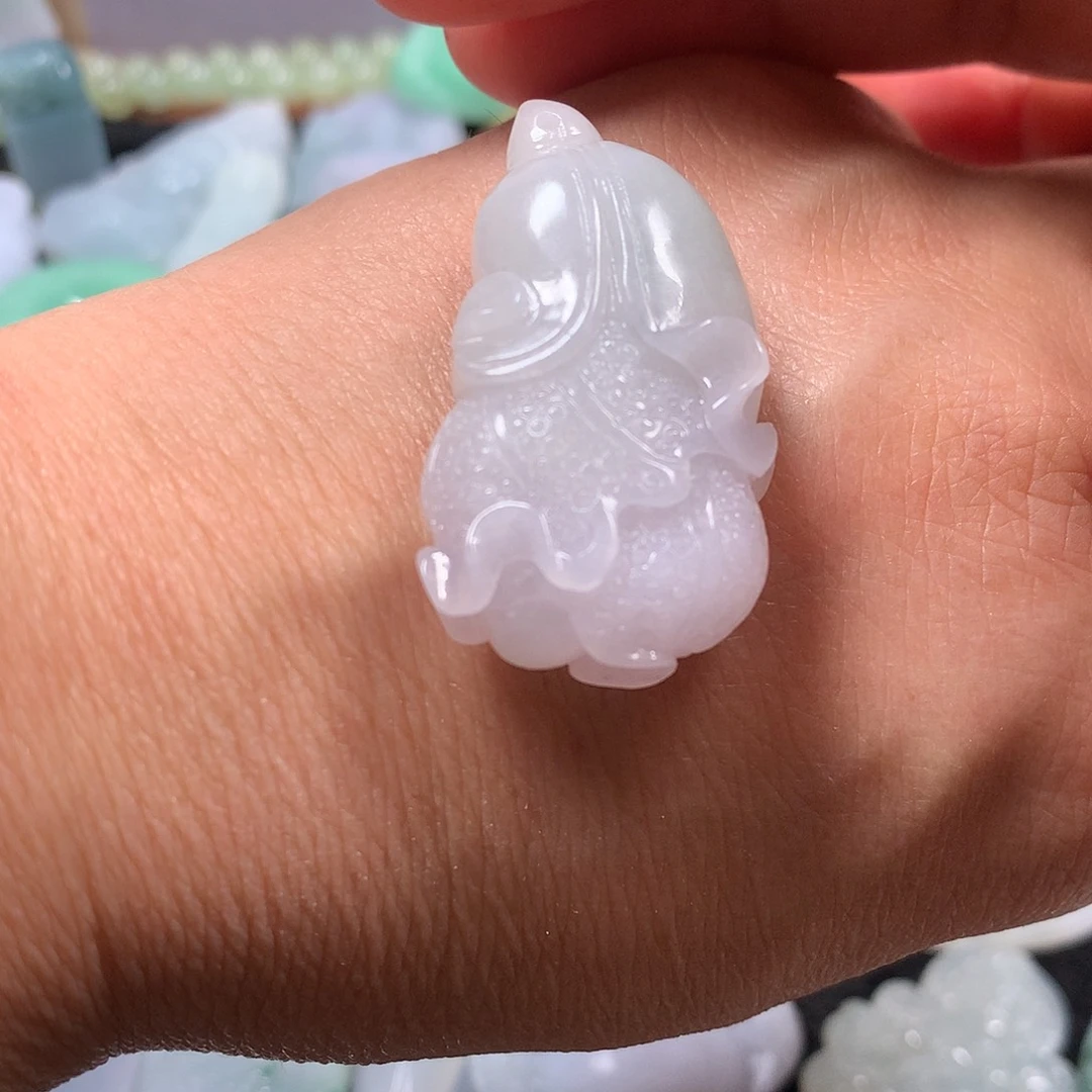 翡翠未镶嵌颈饰吊坠