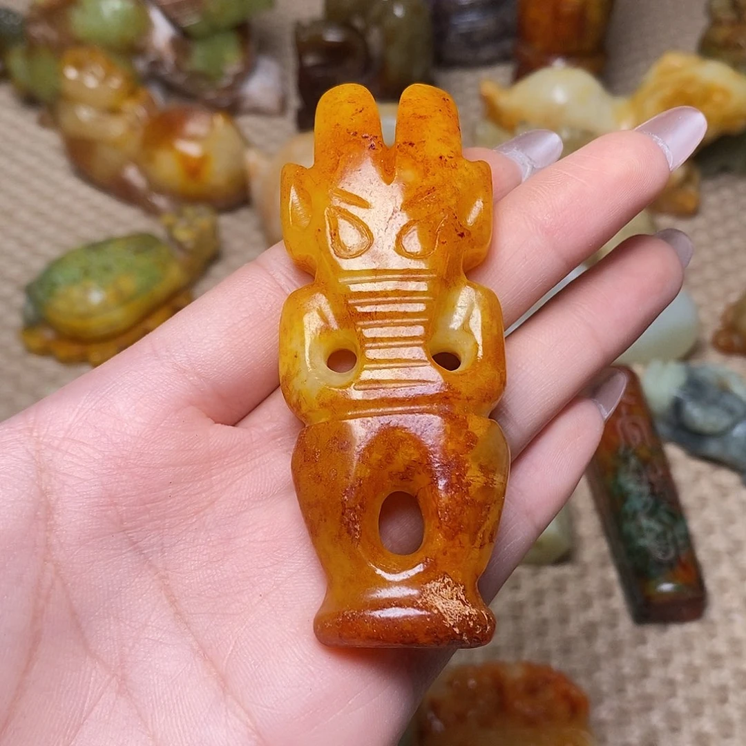未镶嵌蛇纹石玉颈饰