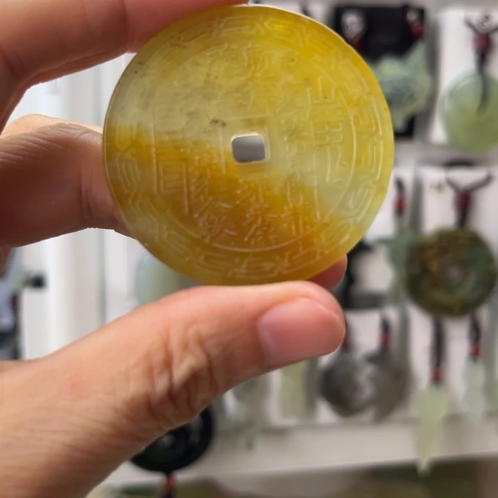 新***家合金蛇纹石玉颈饰