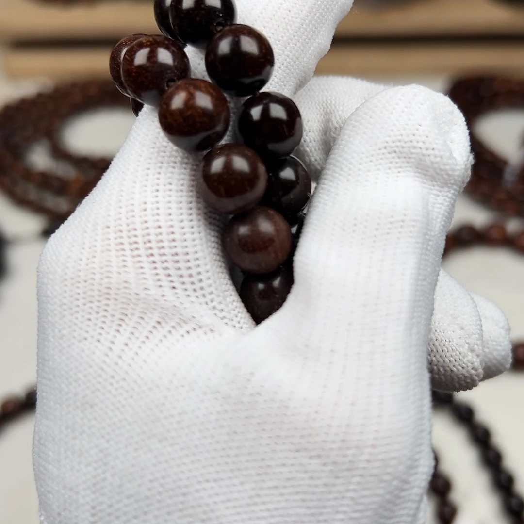 贡木其他?*1.0巴贡两条一红一黑