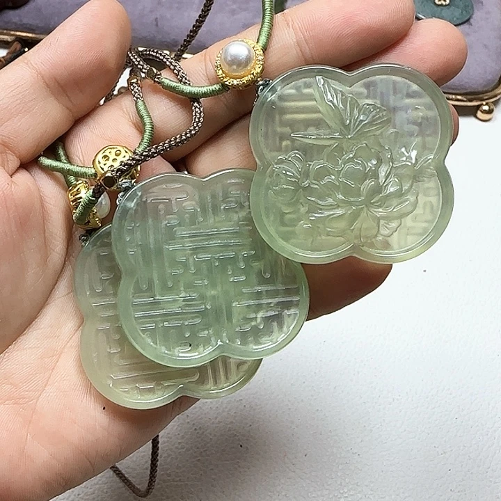未镶嵌蛇纹石玉颈饰