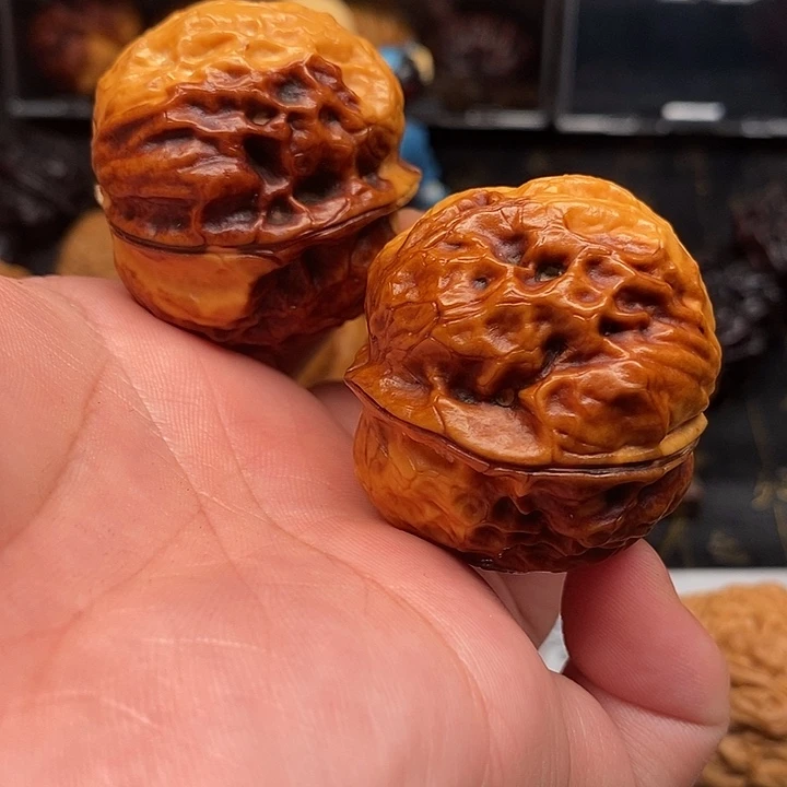 吊坠文玩核桃七彩玄武