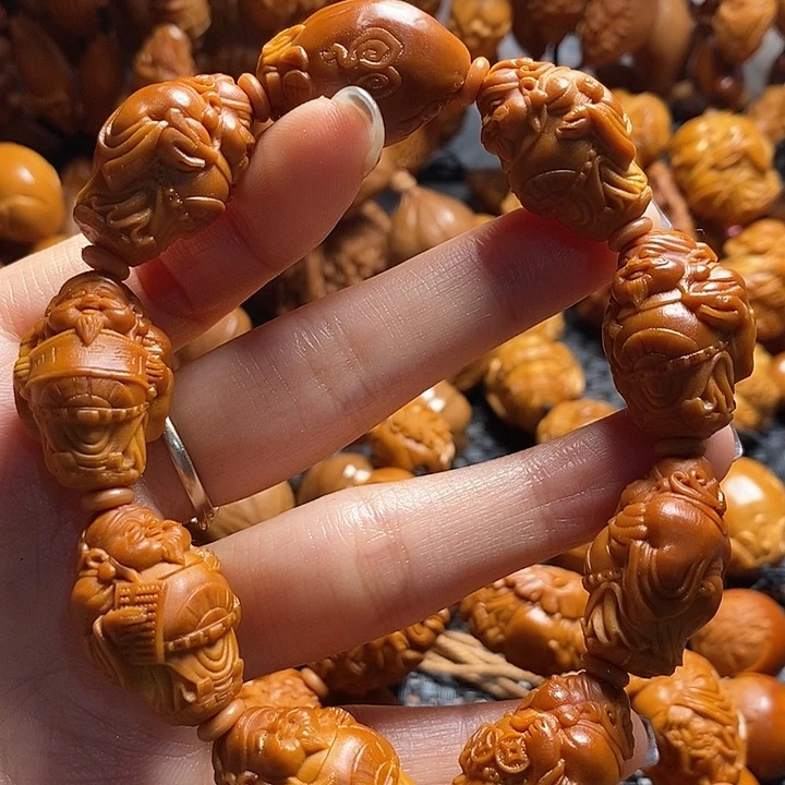 吊坠橄榄核站立财神