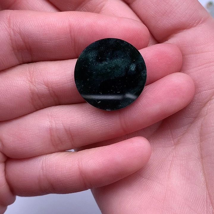 翡翠颈饰未镶嵌翡翠88