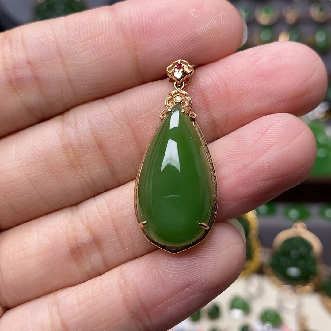 和田玉（碧玉）颈饰18K金镶嵌