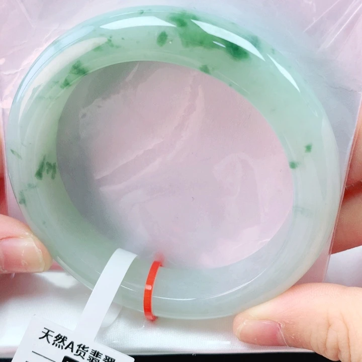 翡翠未镶嵌手镯56圈