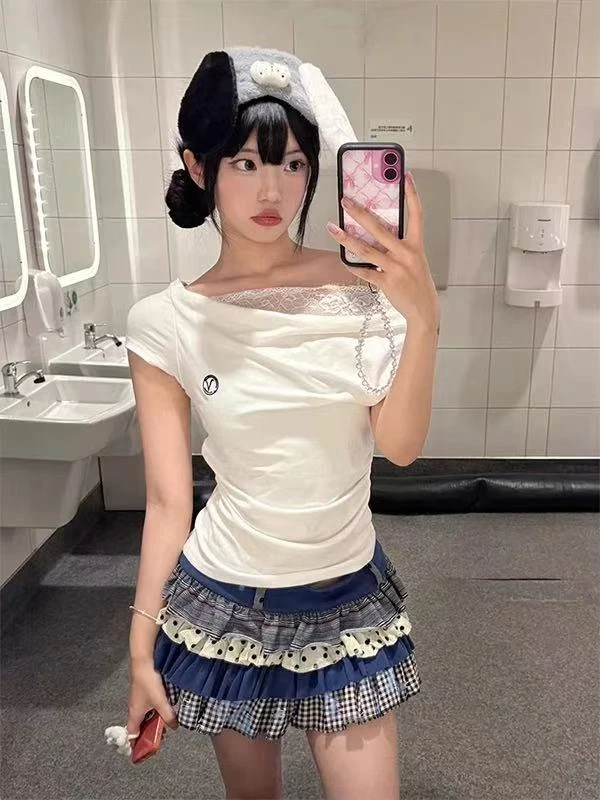 美式辣妹斜肩t恤女夏季新款白色花边蕾丝短袖显瘦纯欲风露肩上衣