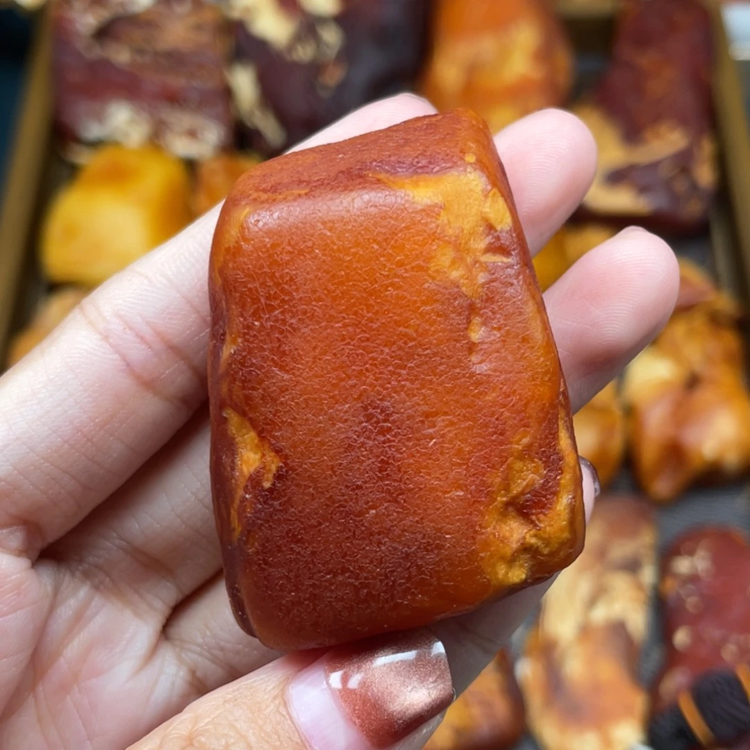 琥珀未镶嵌珠宝奇石