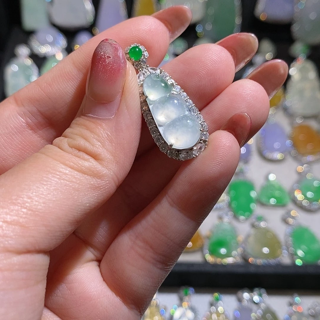 翡翠银S925镶嵌颈饰天然翡翠