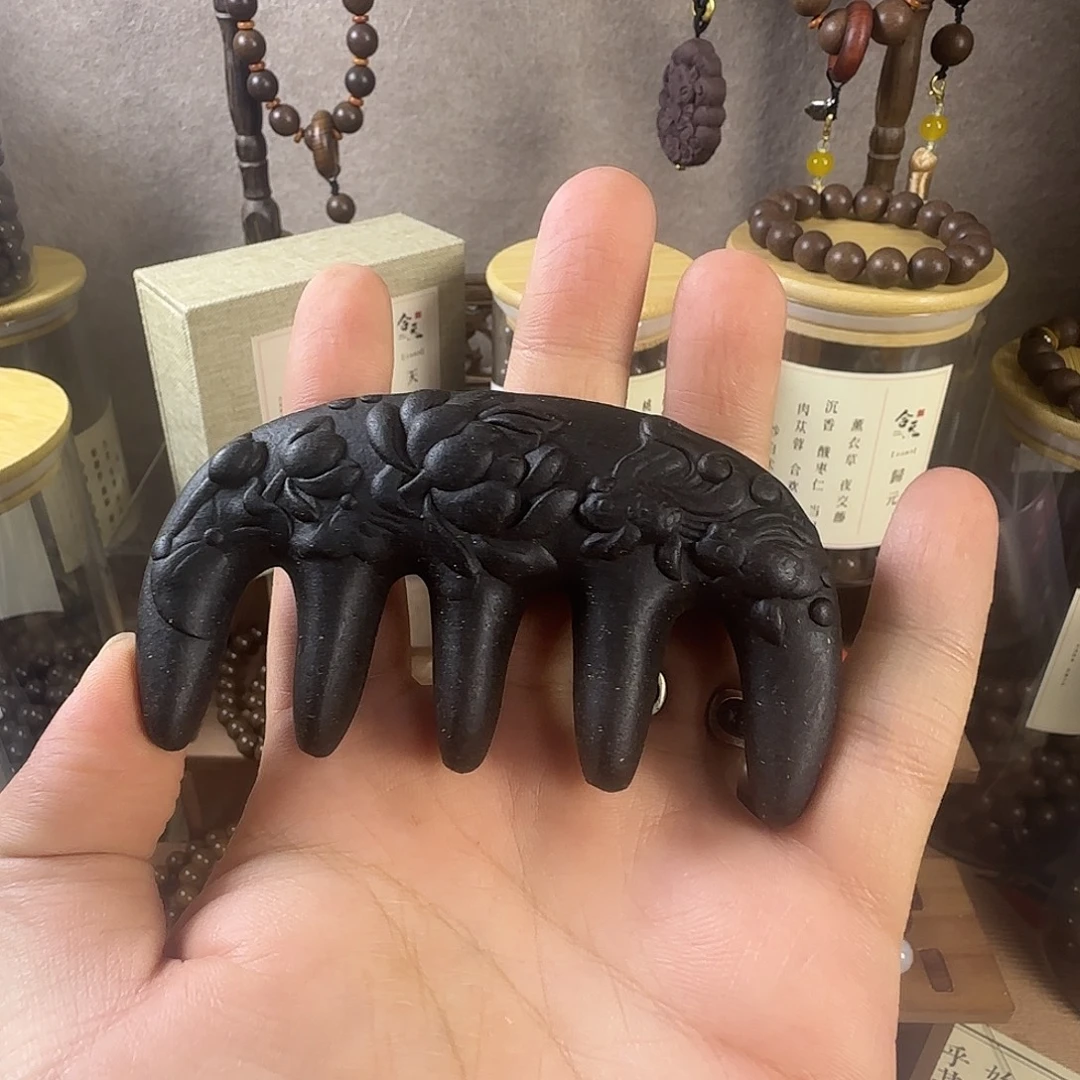 泥塑首乌合香梳子一把