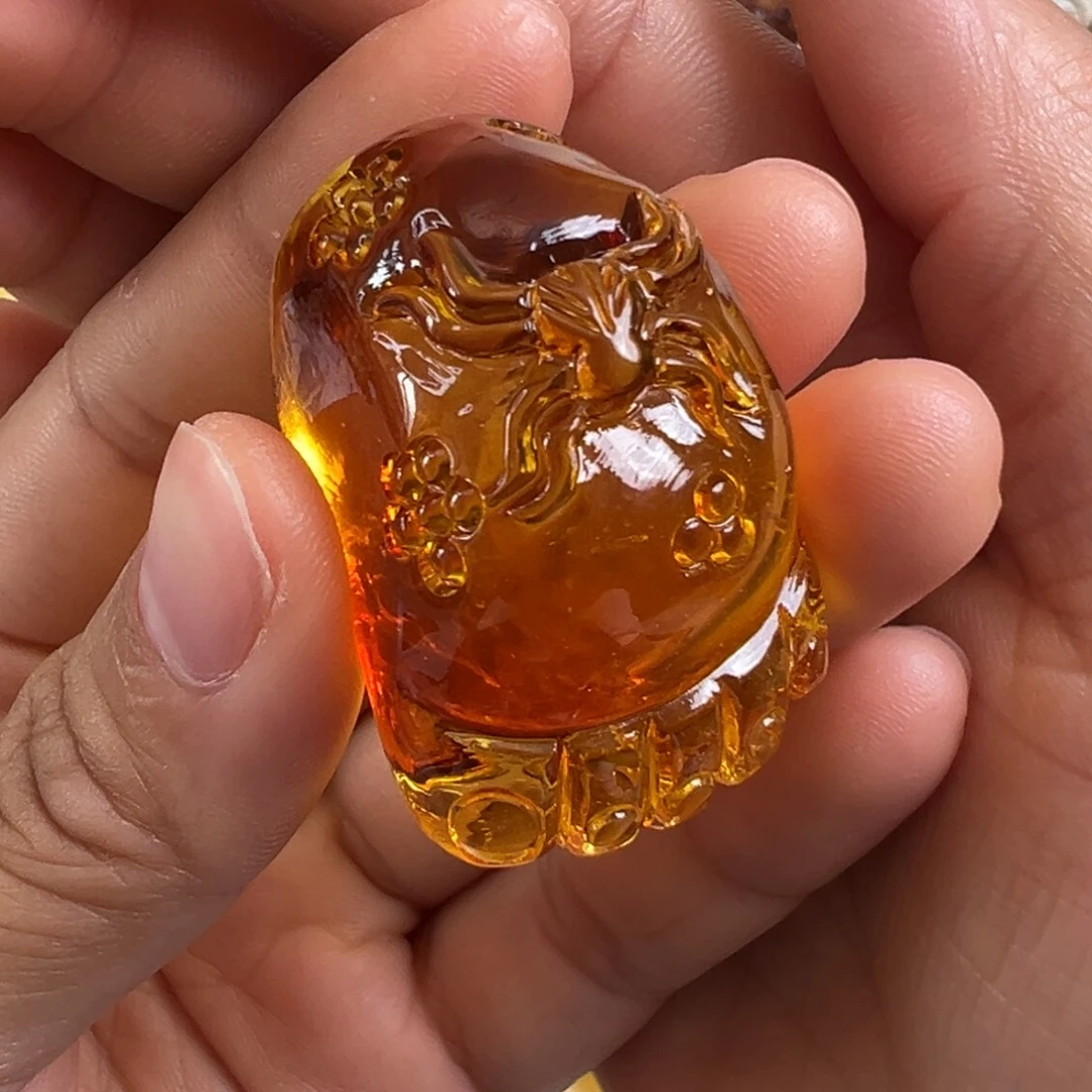 琥珀未镶嵌裸石琥珀