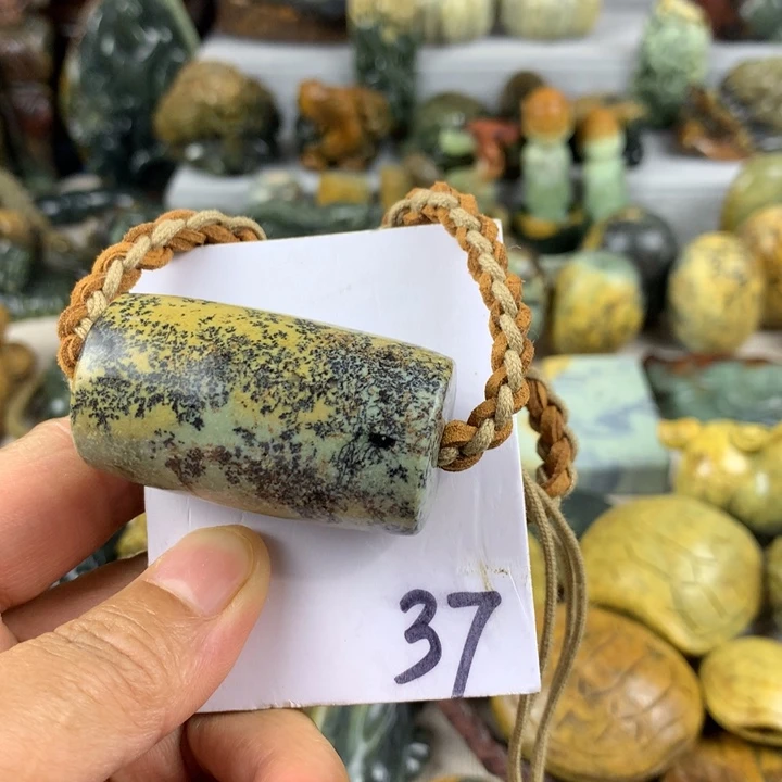 岫岩河磨玉（透闪石质玉）未镶嵌珠宝奇石