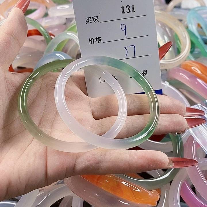 手镯玛瑙/玉髓未镶嵌131