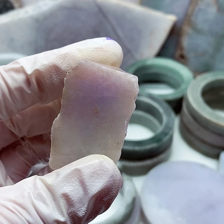 翡翠颈饰未镶嵌缅甸翡翠A货边角