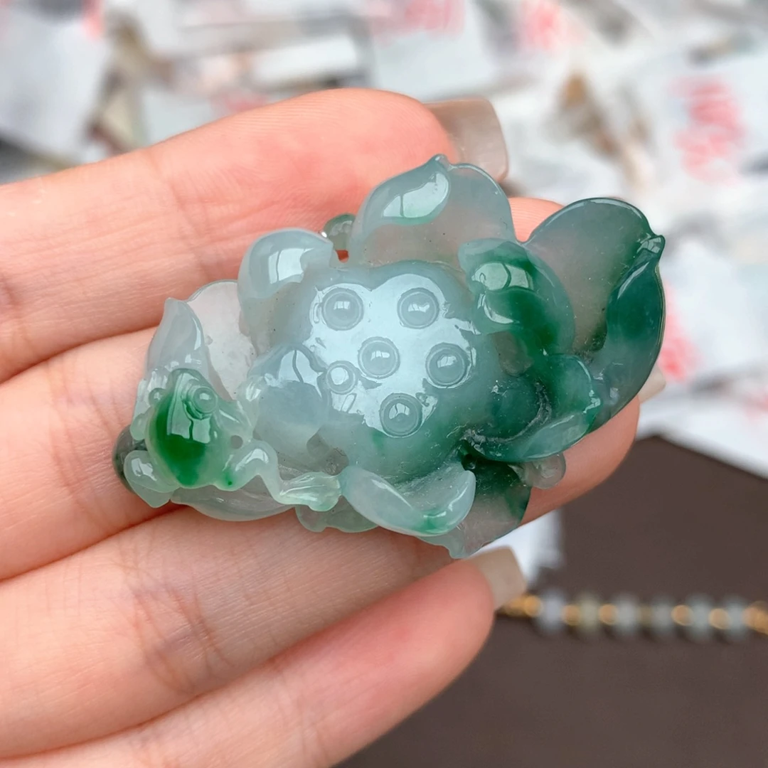 未镶嵌挂件翡翠……