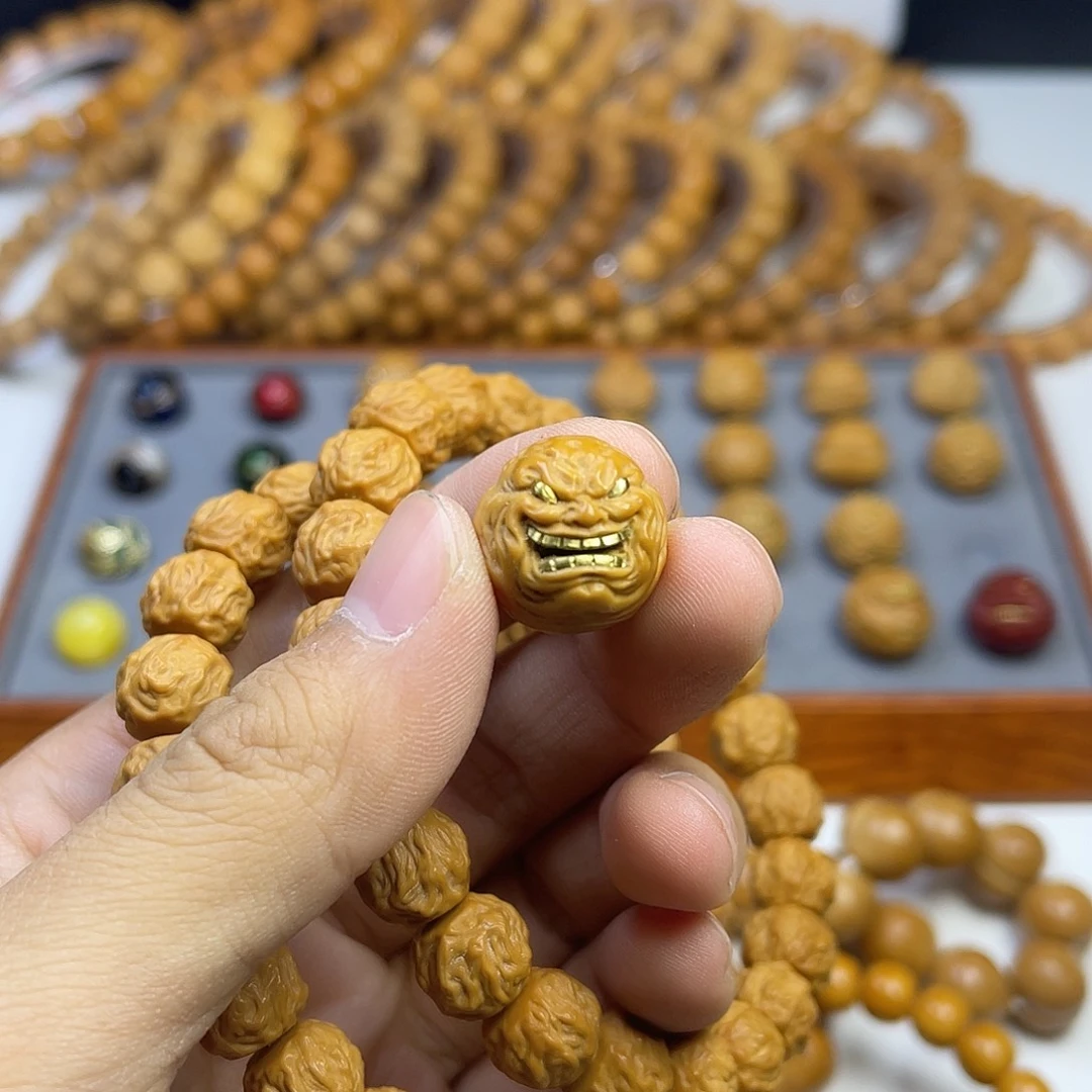 H***H手串猴头核桃金牙