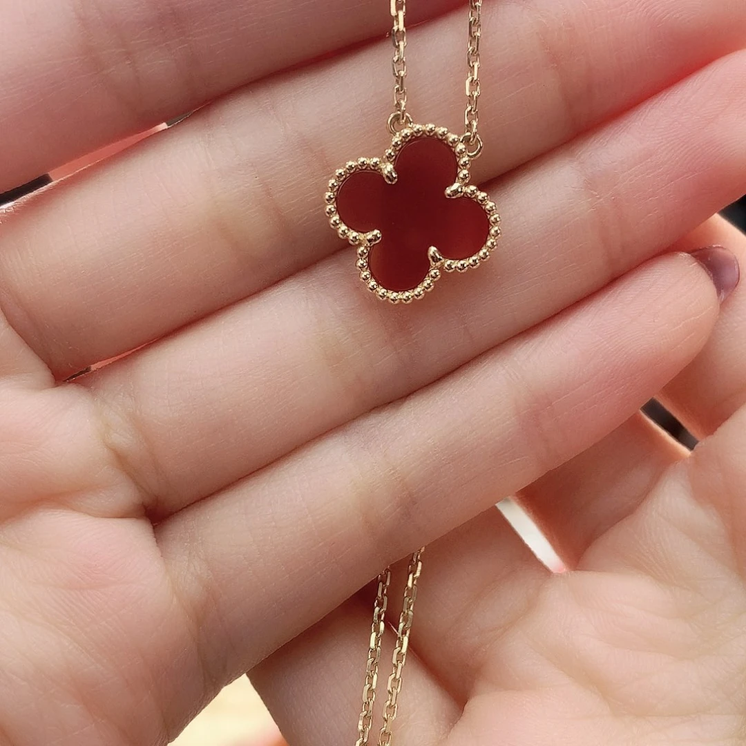 玛瑙/玉髓颈饰18K金镶嵌福*贵