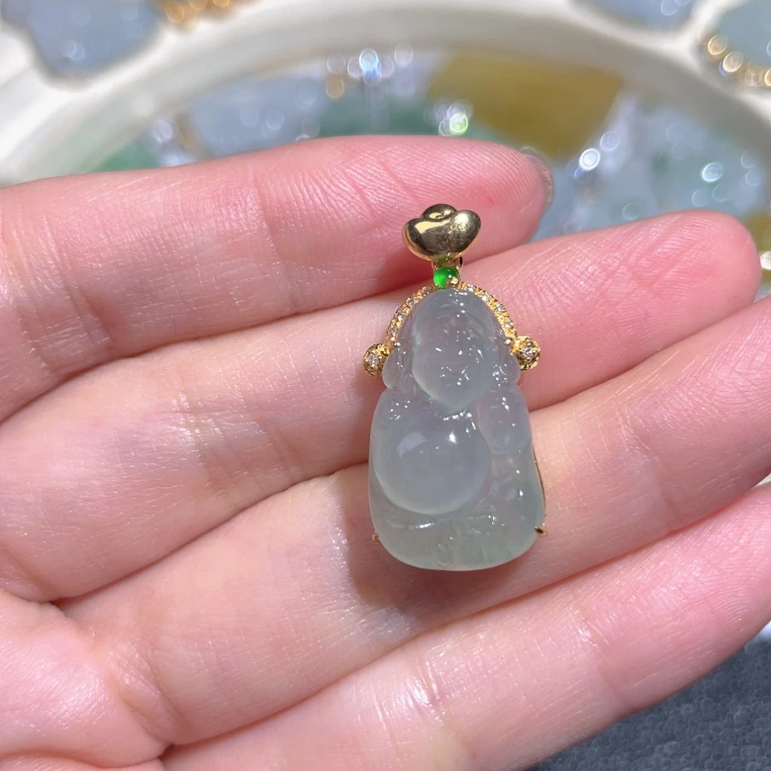 翡翠颈饰18K金镶嵌翡翠