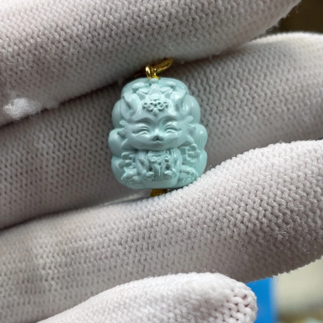 绿松石未镶嵌挂件