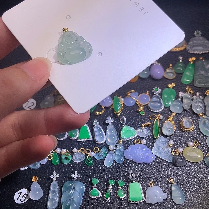 翡翠未镶嵌挂件11222