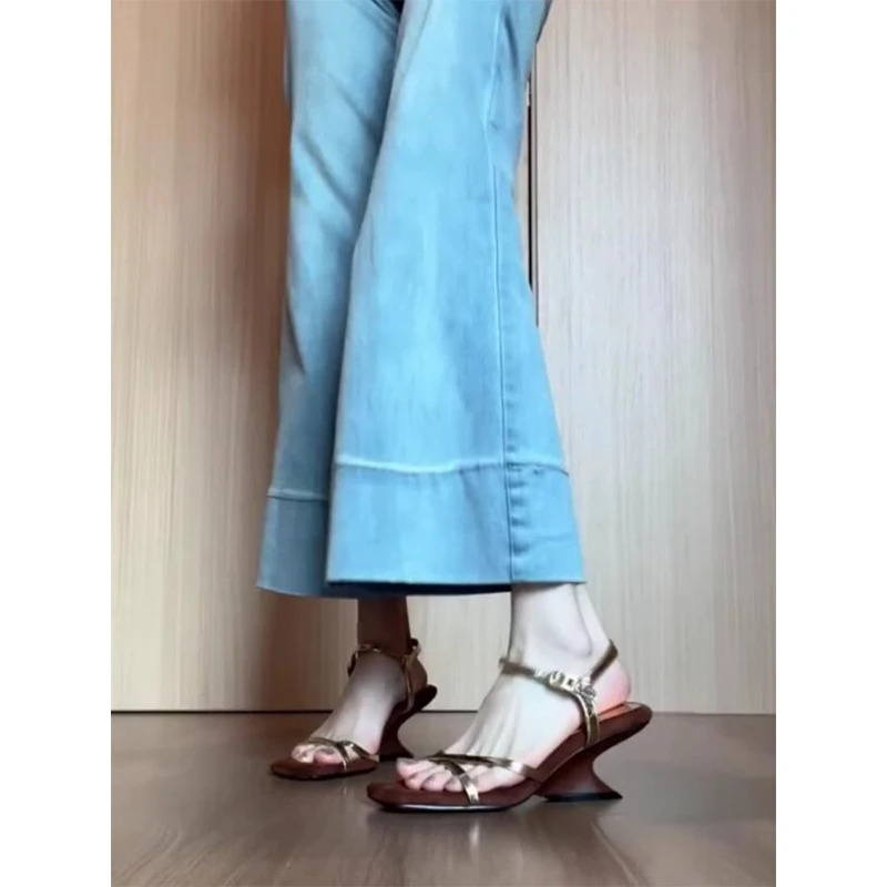 【DR设计师联名】坡跟凉鞋女夏外穿2025新款法式复古一字扣带气质