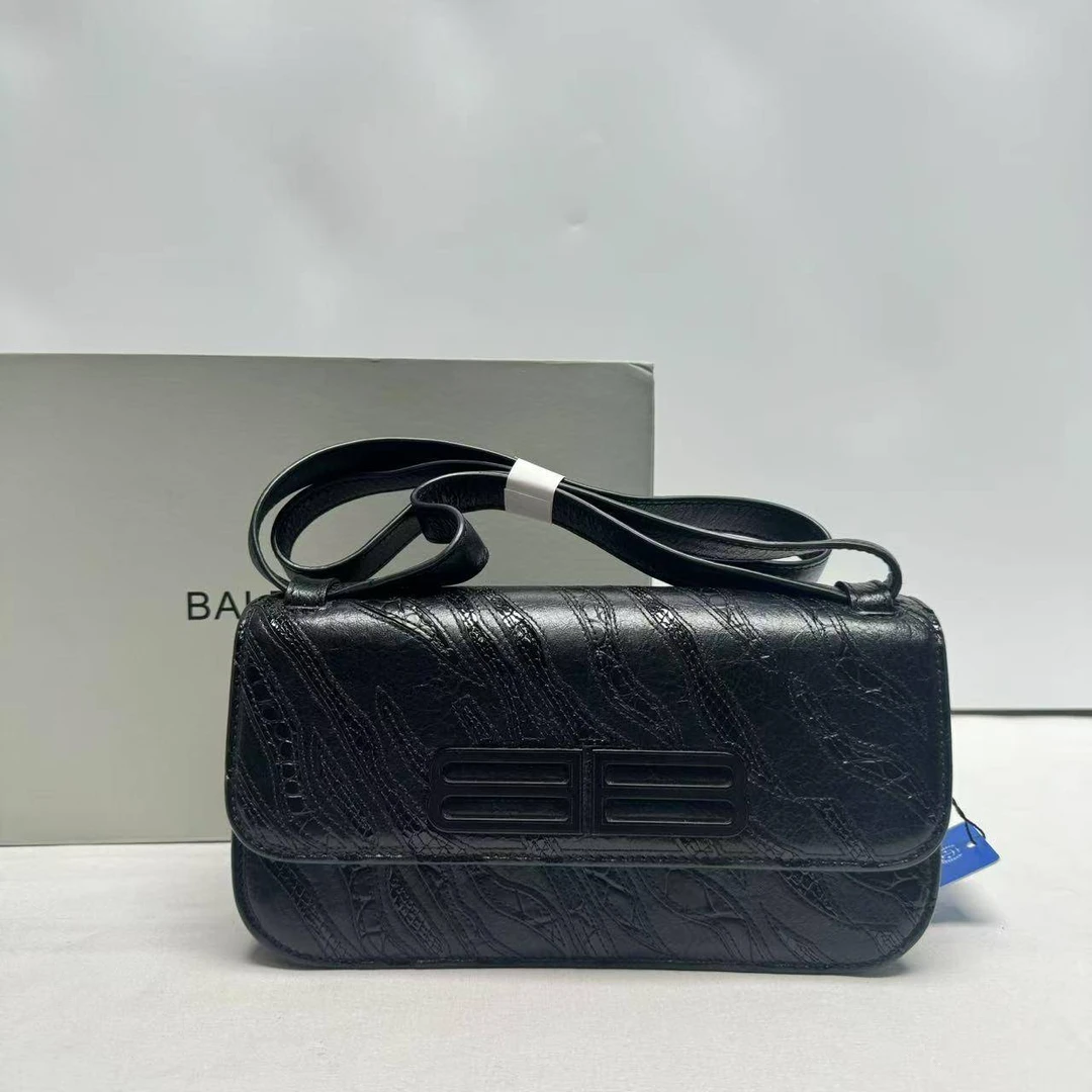 胖虎佳佳/巴黎世家/95新/公价0/箱包/两用包/31B2502190158