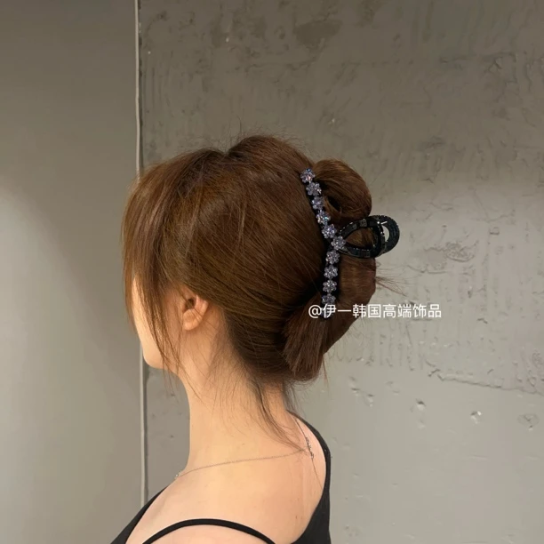 韩国轻奢施华小雏菊小花鲨鱼夹13cm抓夹精致高级百搭轻盈贵气原创